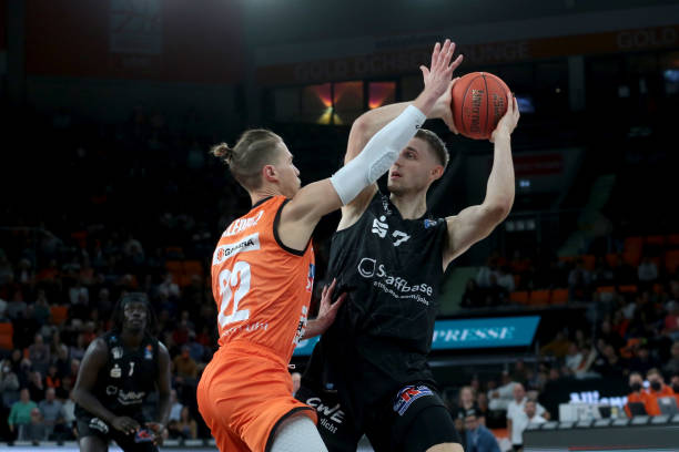 皇马甚至提 皇马甚至提