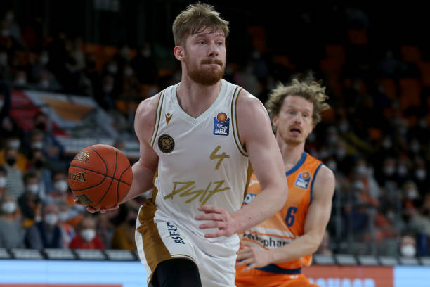 接受他被驱 接受他被驱